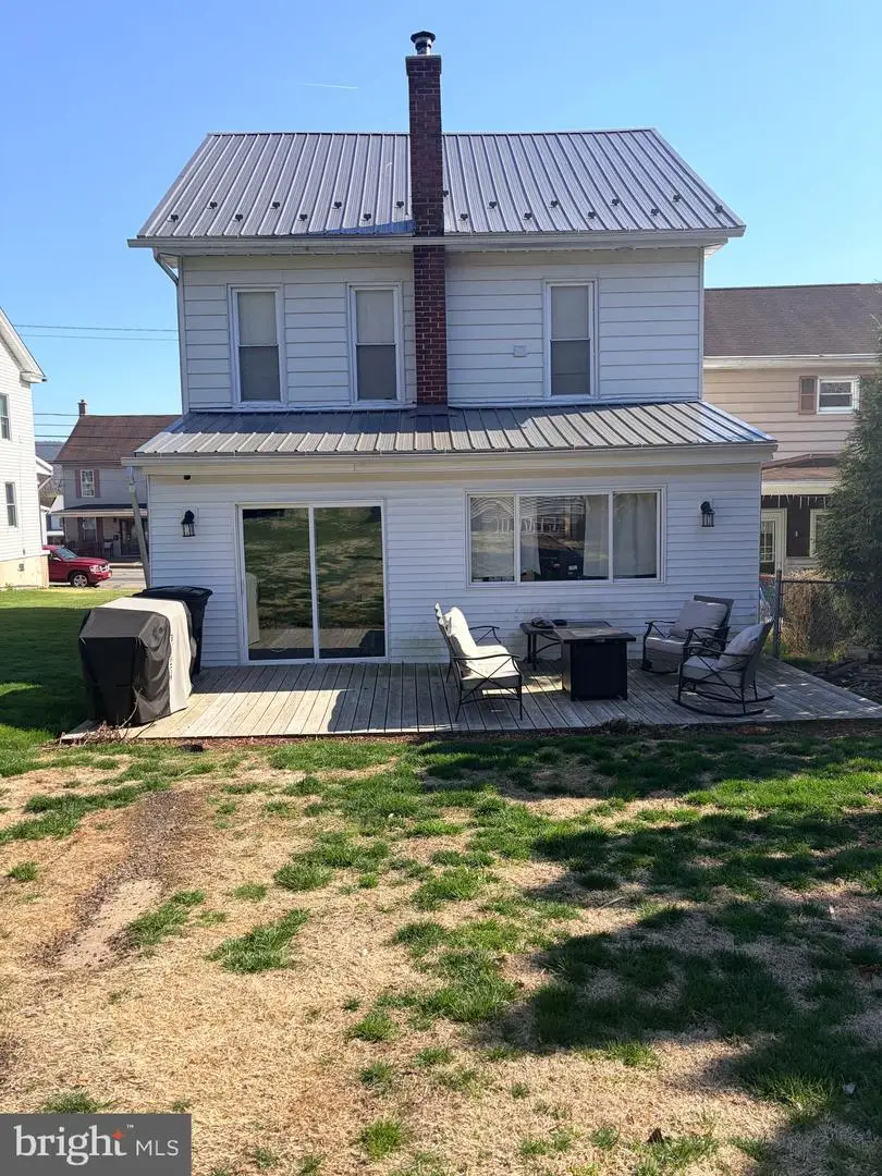 805 E Grand Ave, Tower City, PA 17980 - #2