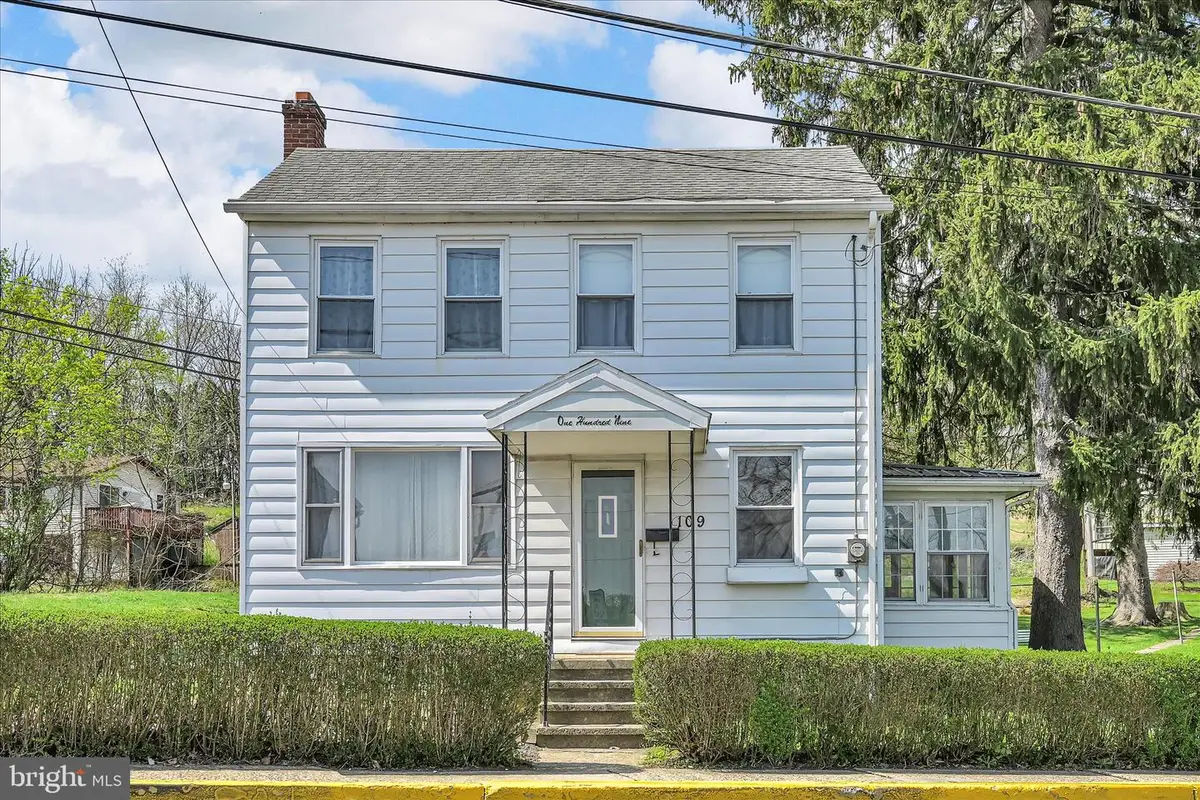109 Front St, Cressona, PA 17929 - #1