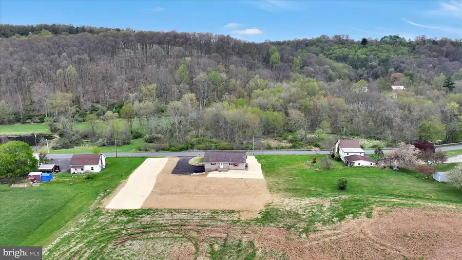 163 Swopes Valley Rd, Pine Grove, PA 17963 - #3
