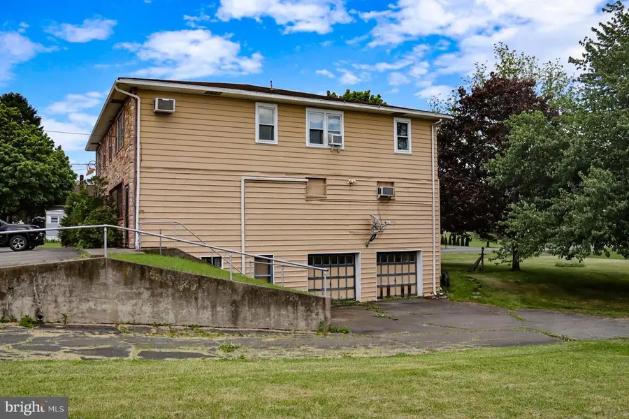 301 W Main Street, Valley View, PA 17983 - #3