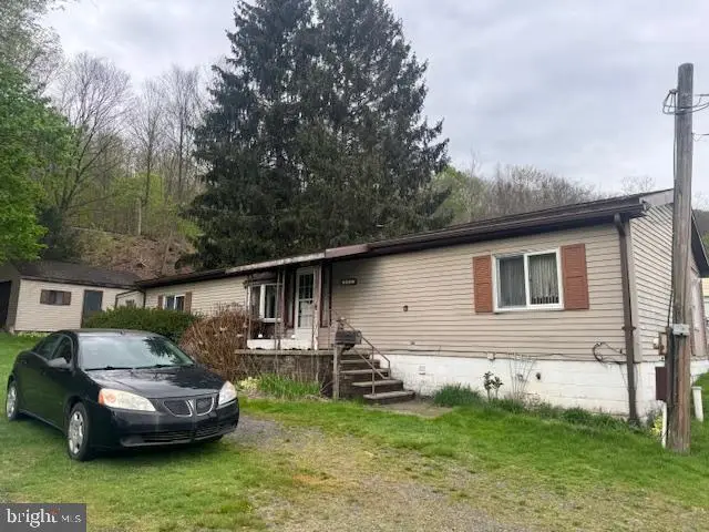 377 Preston Ave, Girardville, PA 17935 - #1