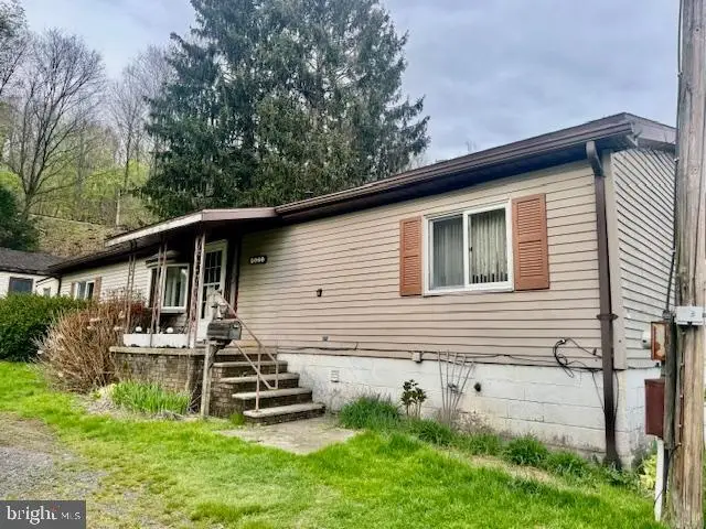 377 Preston Ave, Girardville, PA 17935 - #2