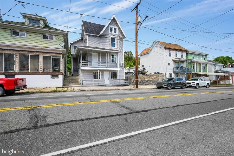 111-113 E Grand Ave, Tower City, PA 17980 - #3