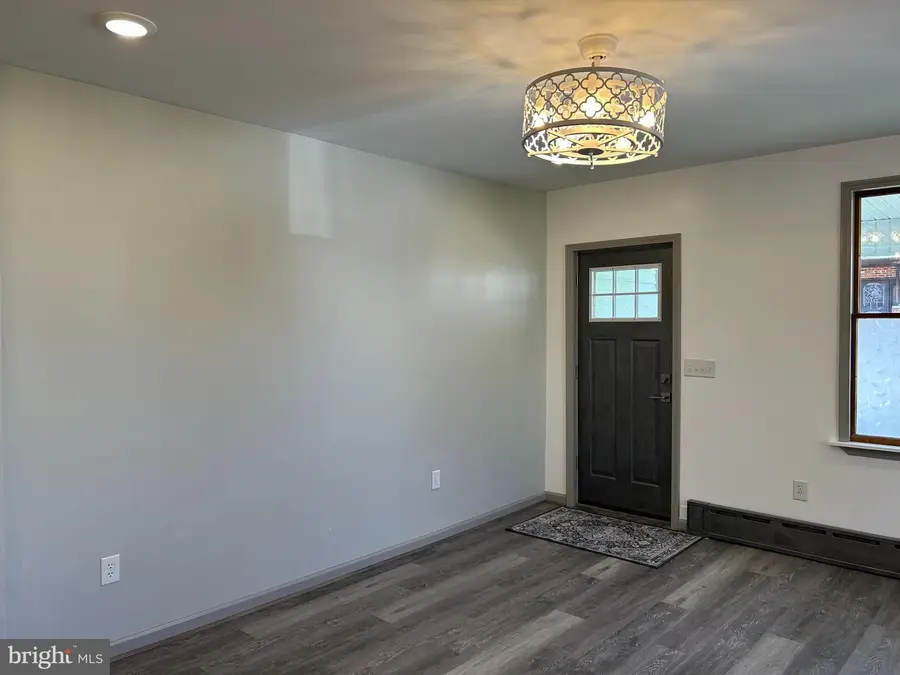 256 W Main St, Ringtown, PA 17967 - #2