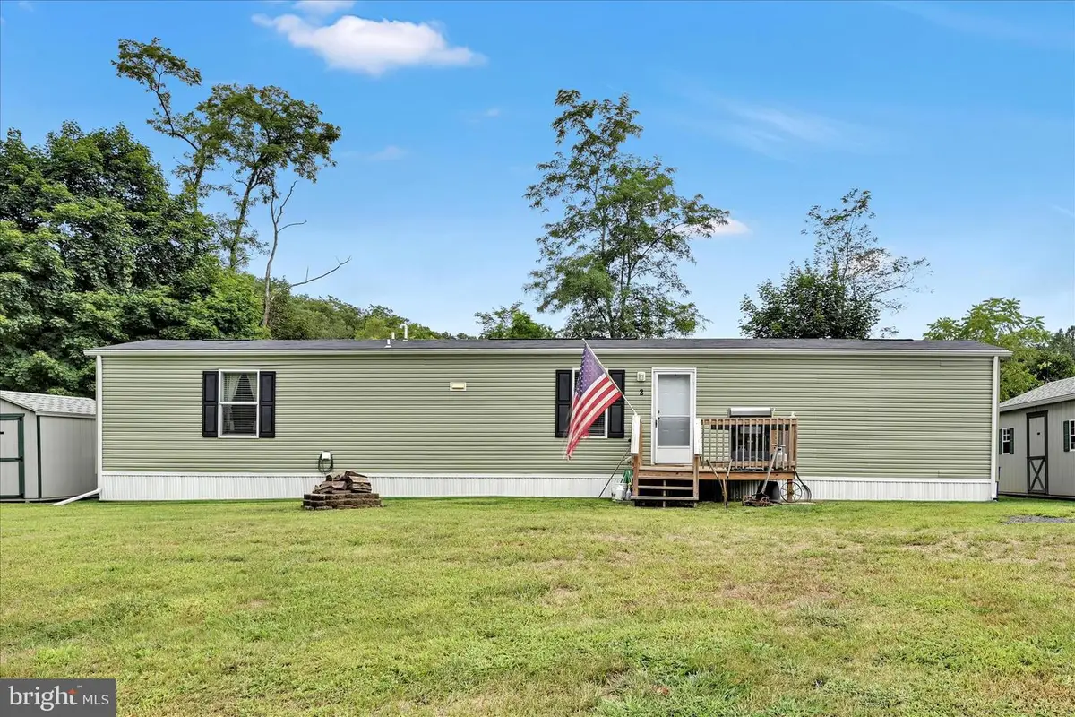 2 Center St, Port Carbon, PA 17965 - #1