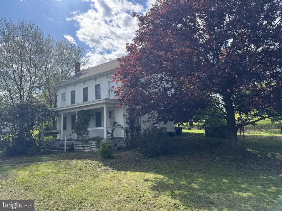167 Llewellyn Rd, Pottsville, PA 17901 - #2