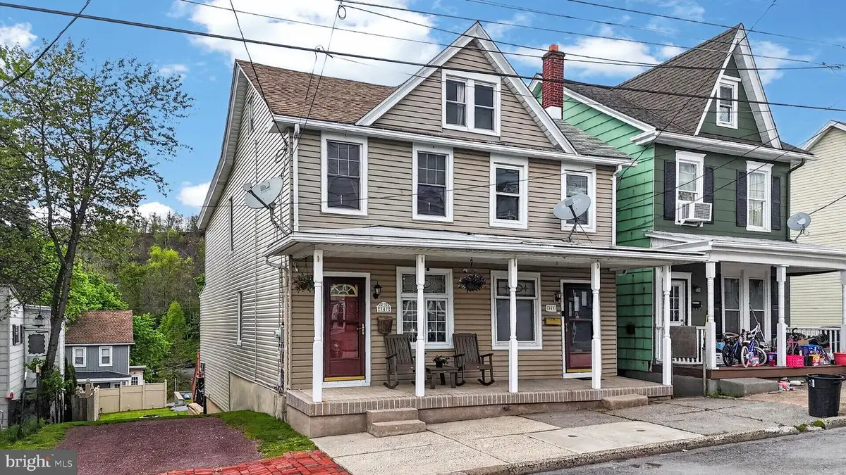 347 E Union St, Tamaqua, PA 18252 - #1