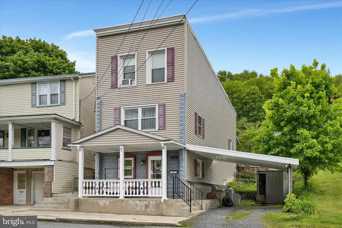 320 E Bacon St, Pottsville, PA 17901 - #1