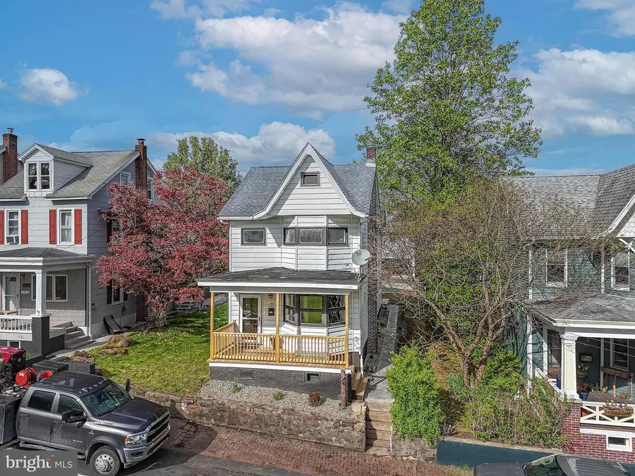 44 N 3rd St, Cressona, PA 17929 - #3