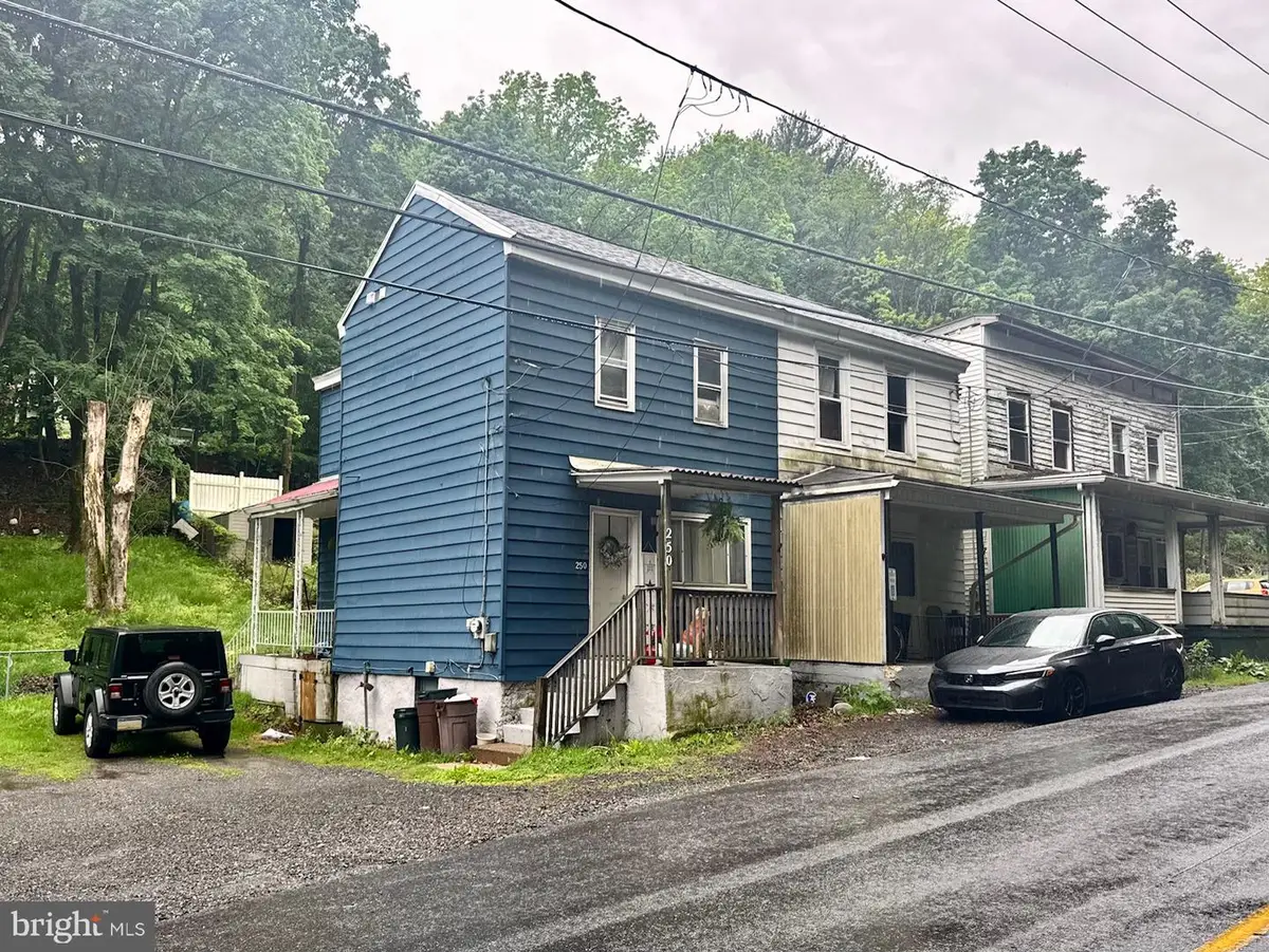 250-248 Mill Creek Ave, Pottsville, PA 17901 - #1