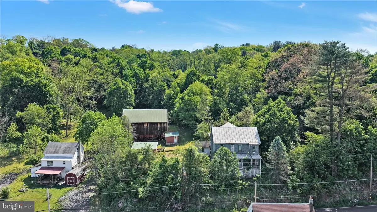 29 Rock Rd, Pine Grove, PA 17963 - #1