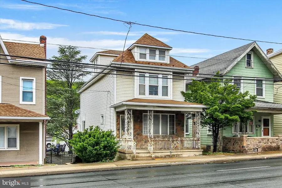 24 Center Ave, Schuylkill Haven, PA 17972 - #3