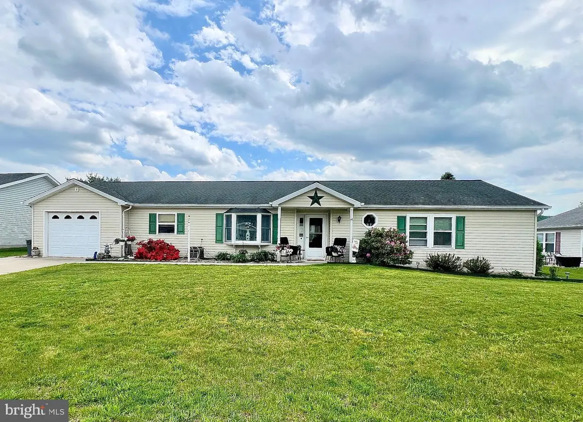 344 Tow Path Ln, Pine Grove, PA 17963 - #1