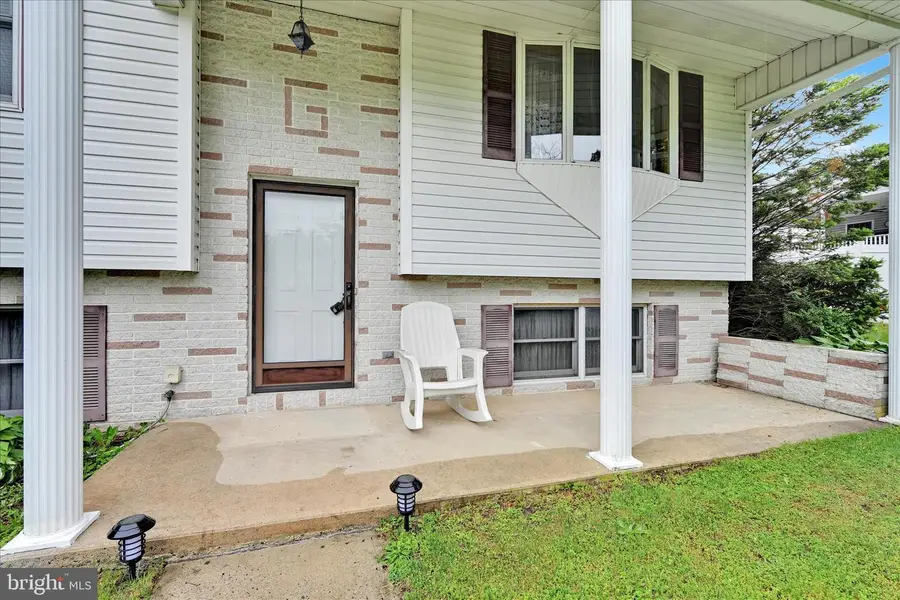 2001 Chestnut St, Pottsville, PA 17901 - #3
