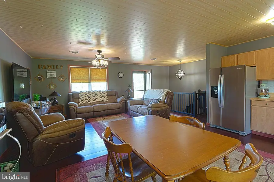 1414 Stag Dr, Auburn, PA 17922 - #3