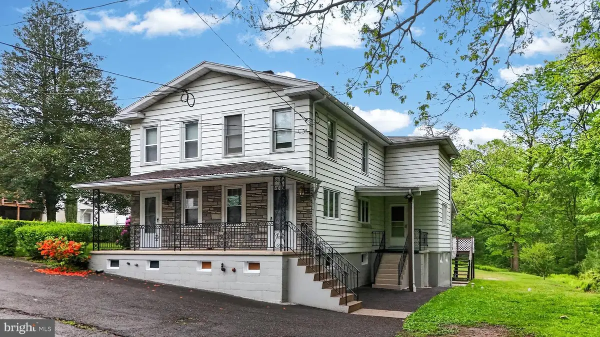 162 School St, Mary D, PA 17952 - #1