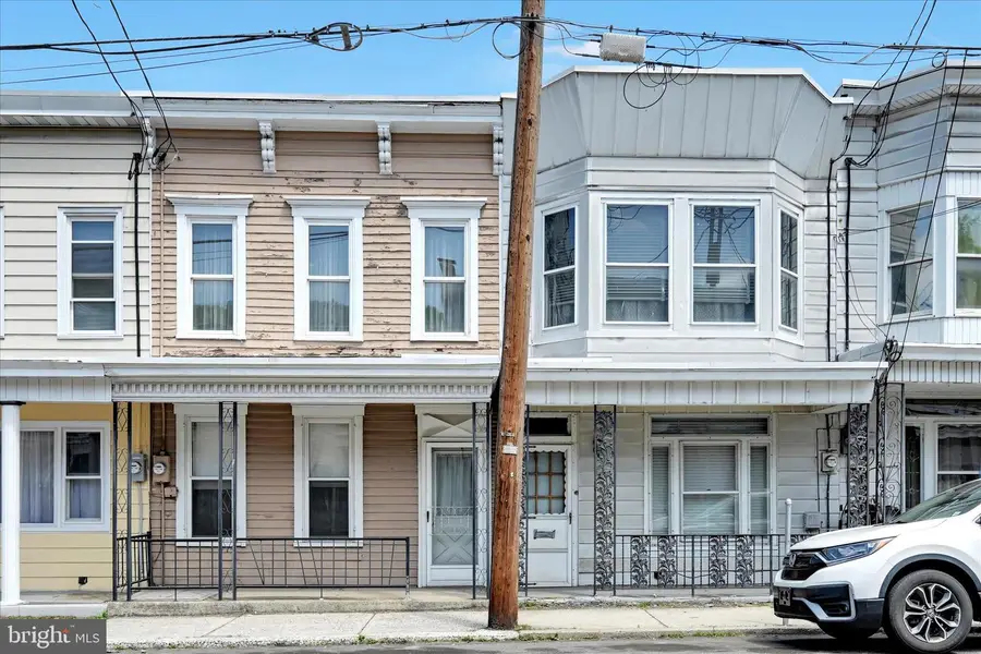 525 W Mahanoy St, Mahanoy City, PA 17948 - #2