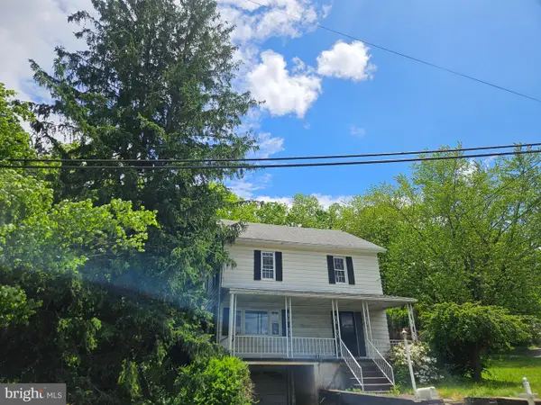 689 Barnesville Dr, BARNESVILLE, PA 18214