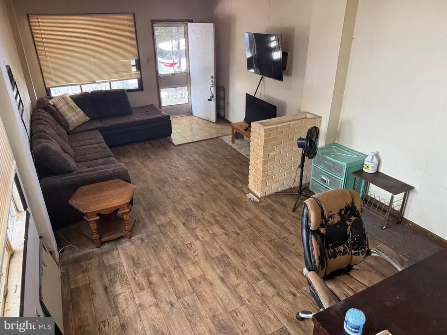 418 Laurel St, Minersville, PA 17954 - #3
