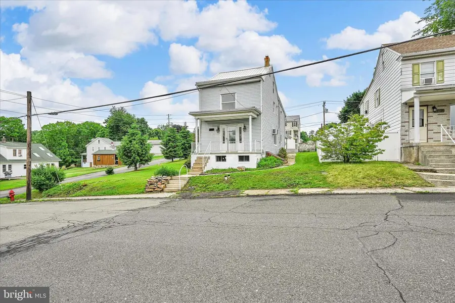 201 Beechwood Ave, Mar Lin, PA 17951 - #2