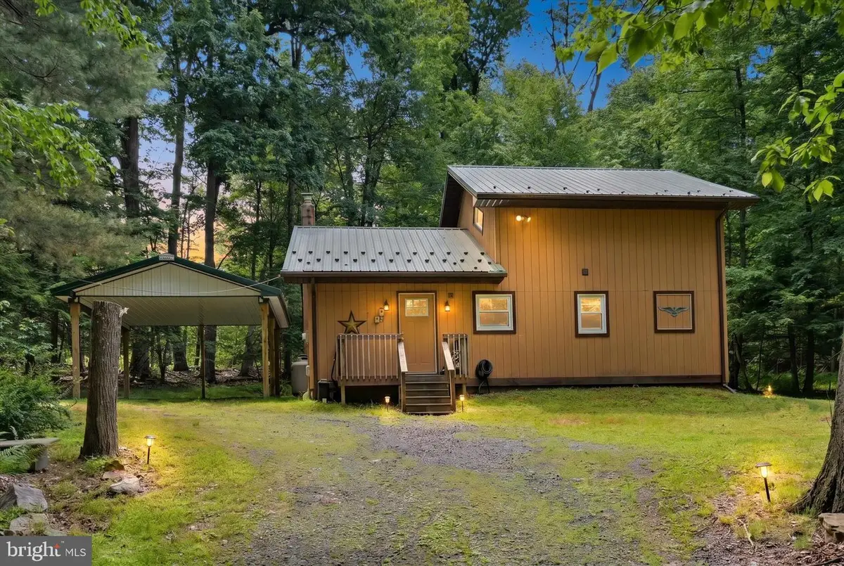 2310 Eagle Cv, Auburn, PA 17922 - #1