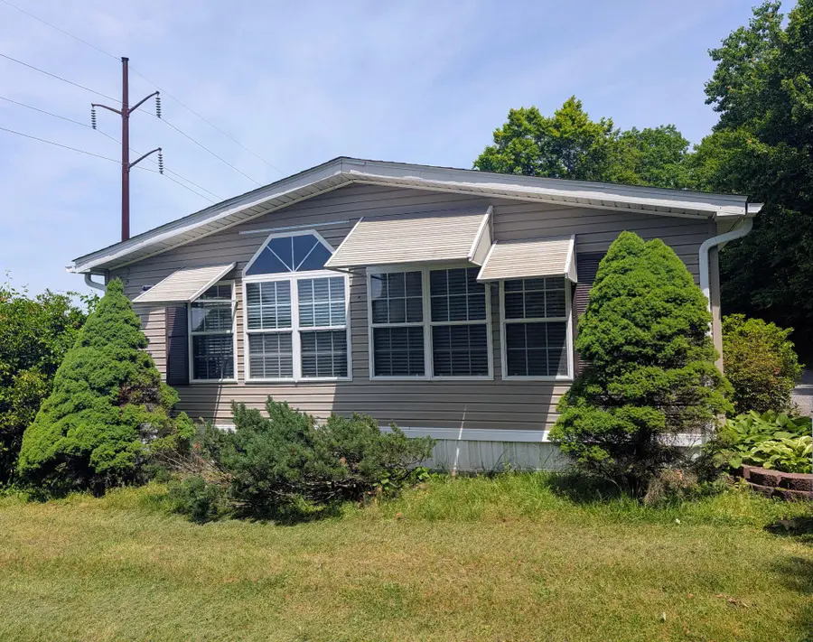 180 St Clair Ave, Pottsville, PA 17901 - #3