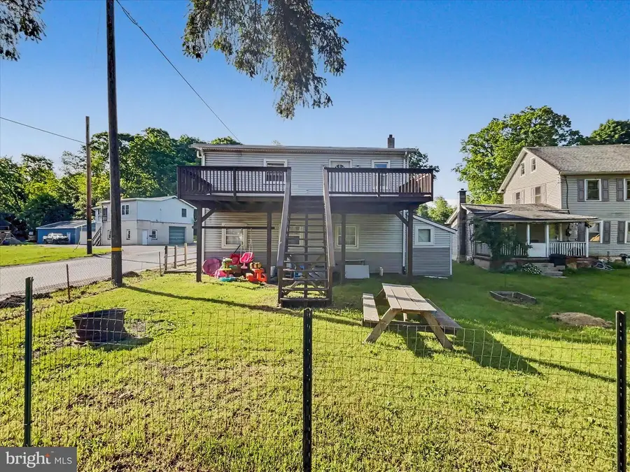 669 Main St, Tremont, PA 17981 - #2