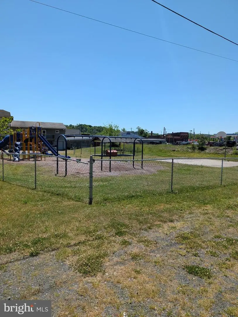 627 N Garfield Ave, Schuylkill Haven, PA 17972 - #2