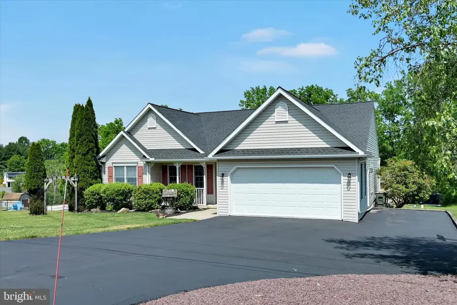 1353 Stag Dr, Auburn, PA 17922 - #3