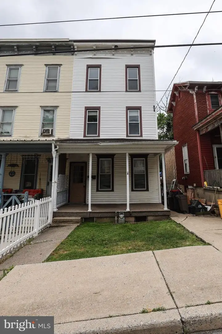 511 Harrison St, Pottsville, PA 17901 - #2