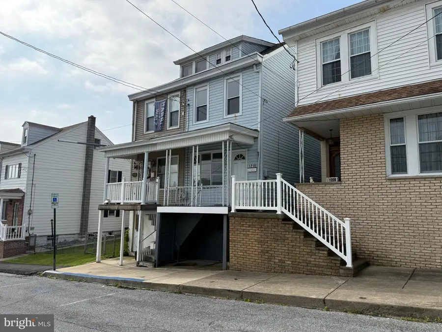 1218 Spruce St, Ashland, PA 17921 - #3