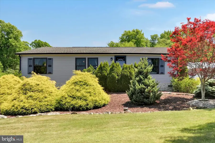 284 Blue Mountain Dr, New Ringgold, PA 17960 - #3