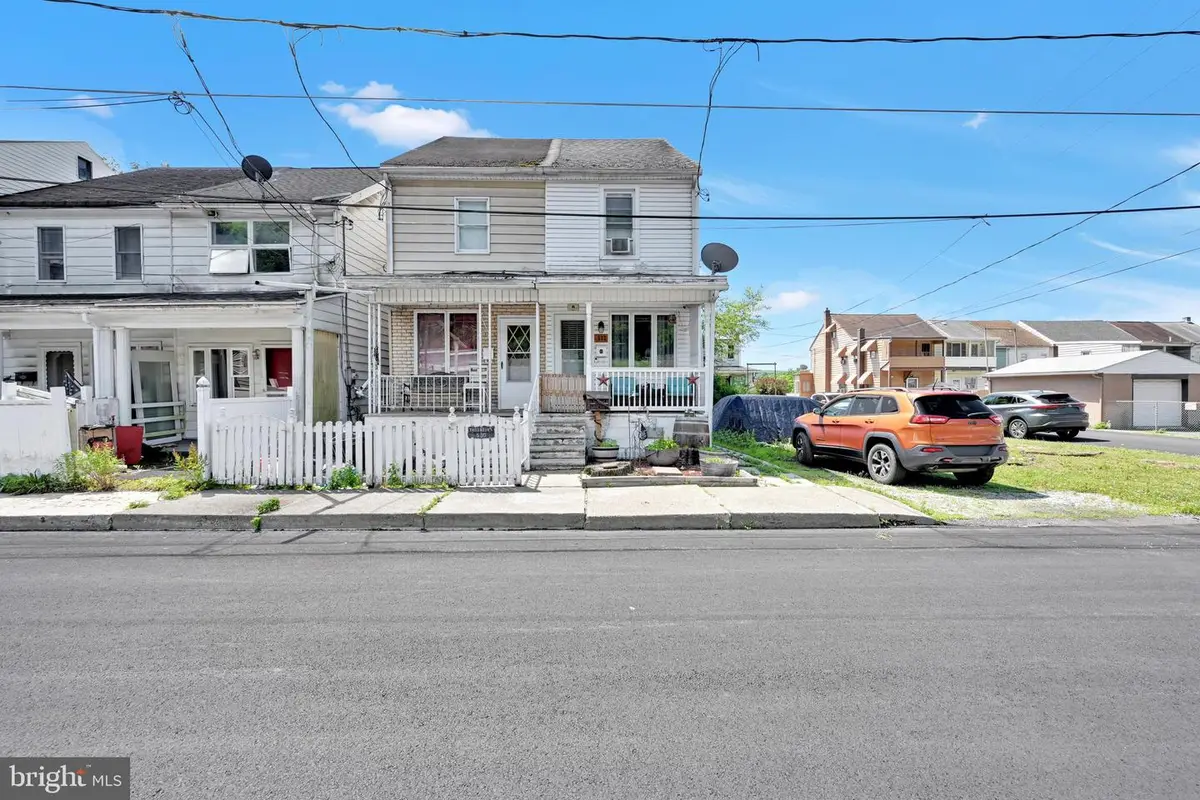 532 W Washington St, Shenandoah, PA 17976 - #1
