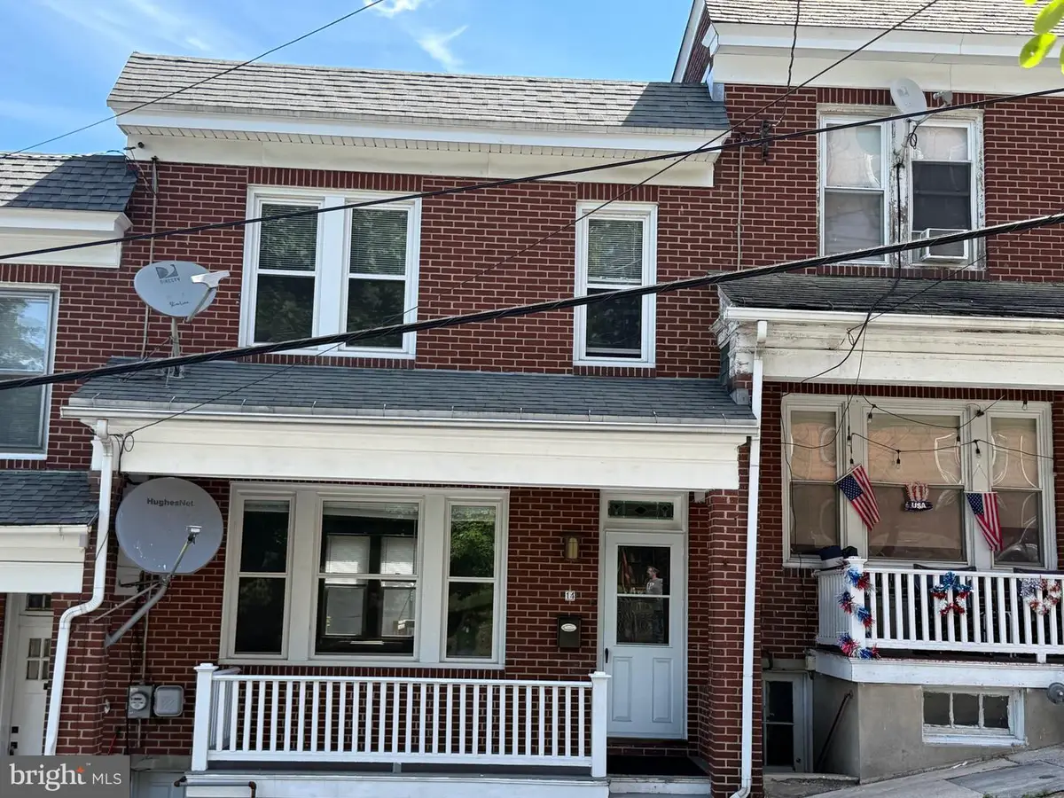 14 S 12th St, Pottsville, PA 17901 - #1