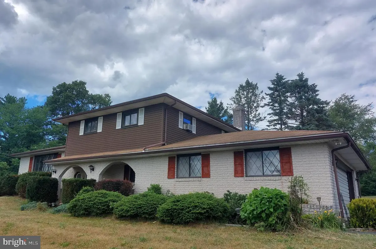 211 Reedsville Rd, Schuylkill Haven, PA 17972 - #1
