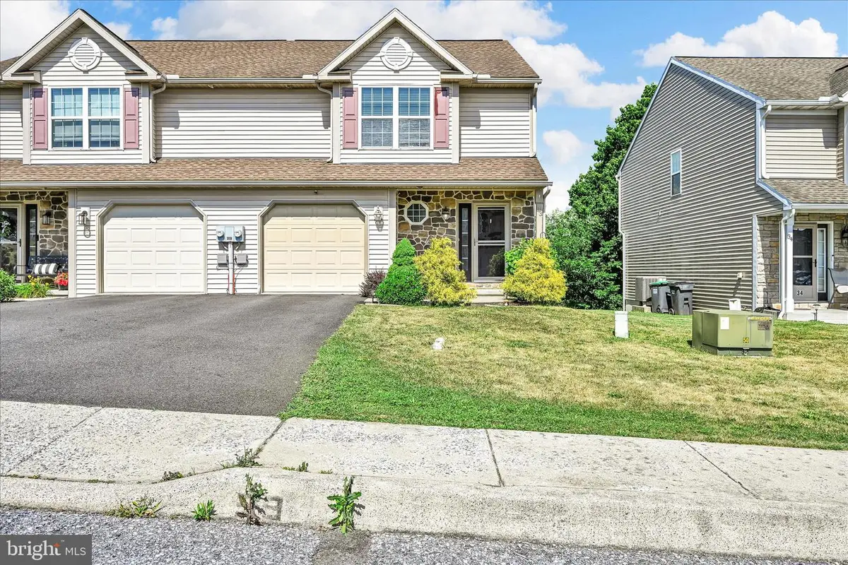 33 Marsha Dr, Cressona, PA 17929 - #1