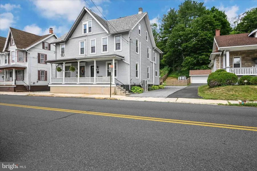 290 Tulpehocken St, Pine Grove, PA 17963 - #2