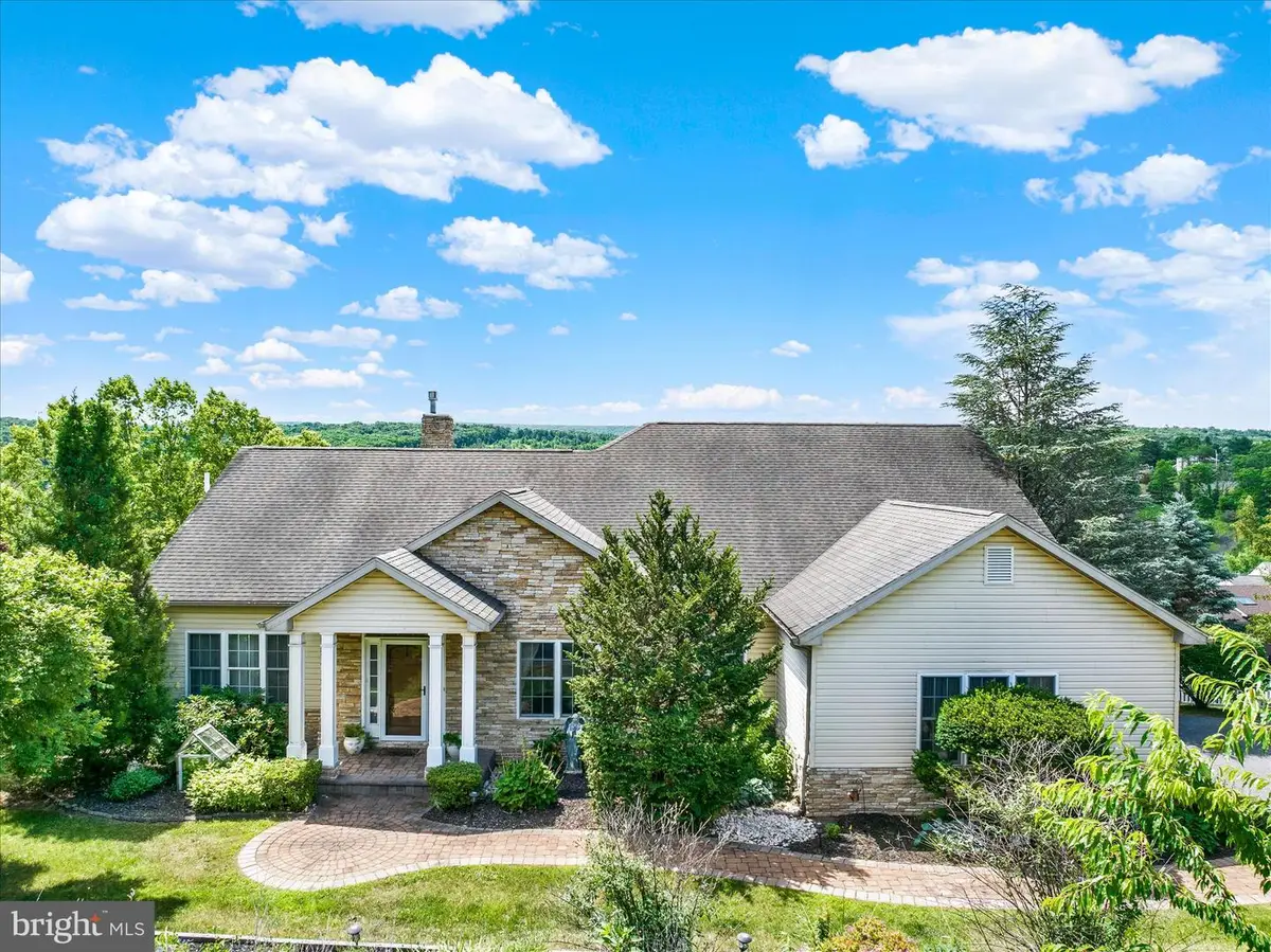 1888 Bow Dr, Auburn, PA 17922 - #1