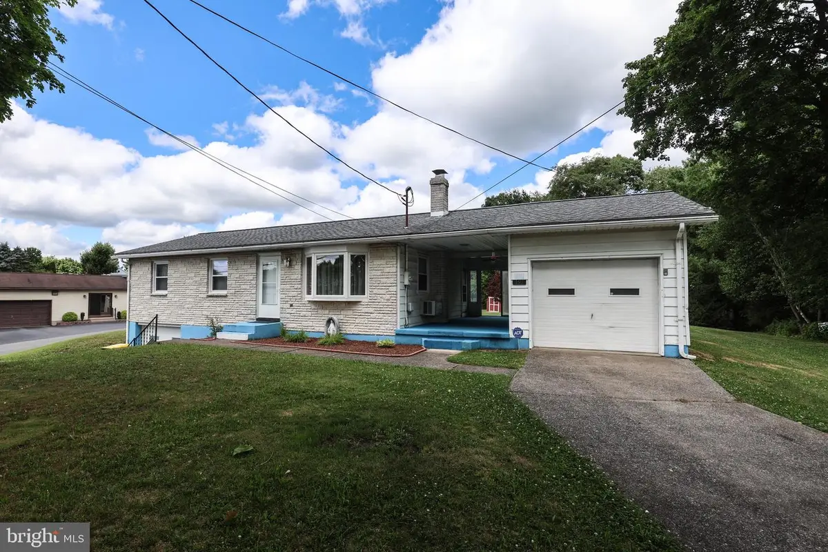 197 Llewellyn Rd, Pottsville, PA 17901 - #1