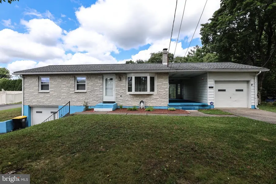 197 Llewellyn Rd, Pottsville, PA 17901 - #2