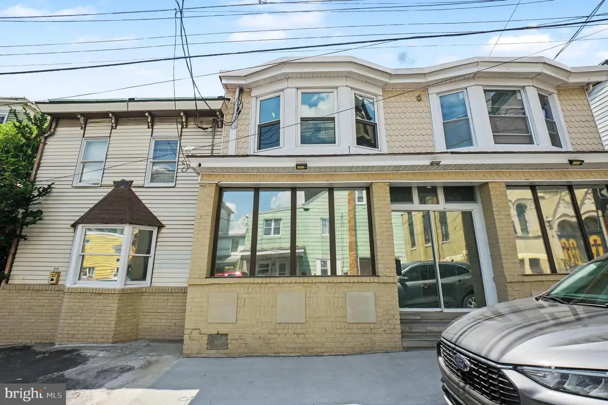 214 N Jardin St, Shenandoah, PA 17976 - #1