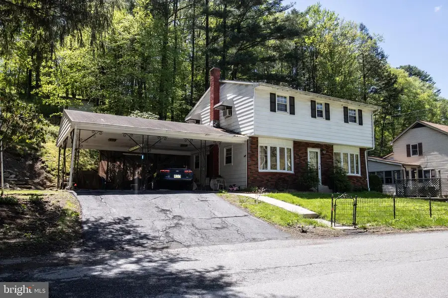 120 Low Rd, Pottsville, PA 17901 - #2