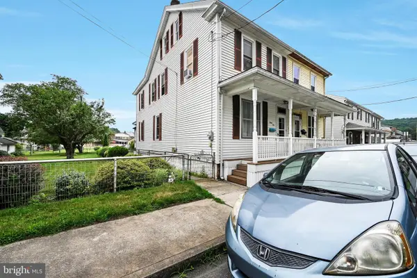 35 Clay St, TREMONT, PA 17981