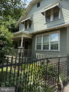8 N 4th St, ASHLAND, PA 17921