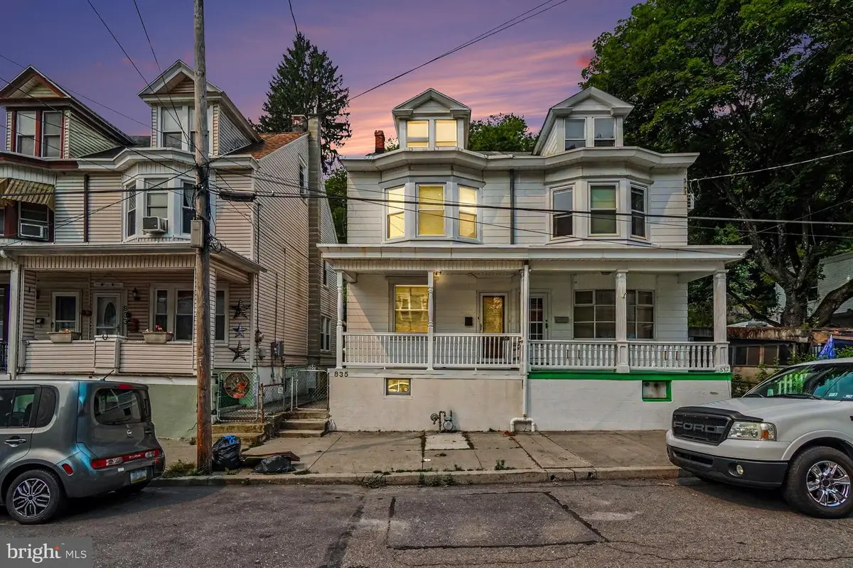 835 W Water St, Pottsville, PA 17901 - #1