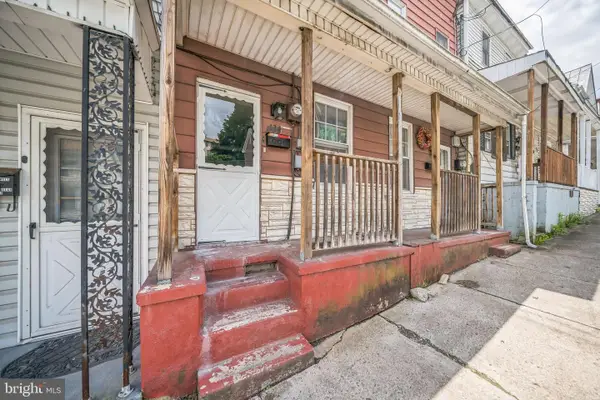 134-134 1/2 W Spruce St, TAMAQUA, PA 18252
