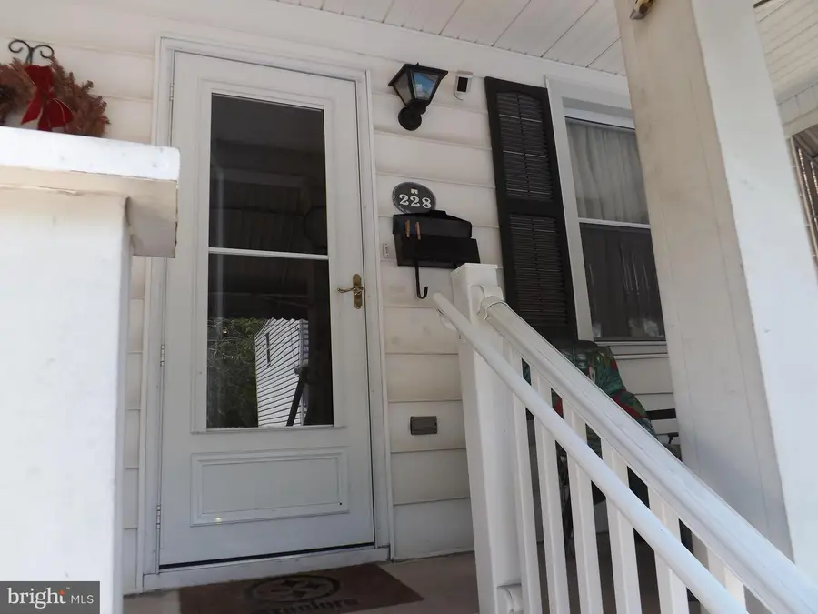 228 S Morris St, Saint Clair, PA 17970 - #3