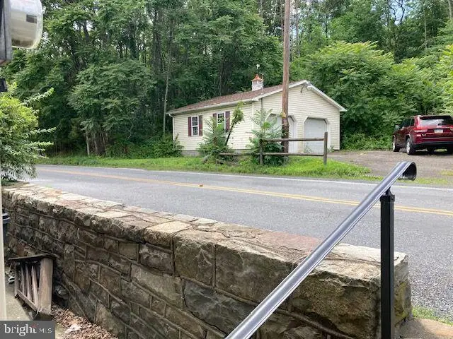 552 Mount Olive Blvd., West Mahanoy, PA 17946 - #3