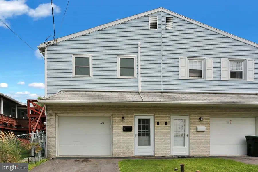 120 N Franklin St, Orwigsburg, PA 17961 - #3