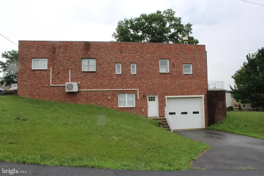 809 Fifth St, Port Carbon, PA 17965 - #3